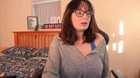 Lucie Winters online show from January 2, 12:13 pm