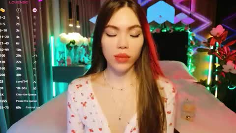 MimiFors online show from September 25, 5:42 pm