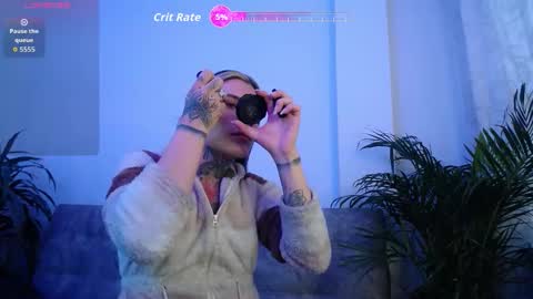 Snapshot of luciiana_lol chatting on October 5, 1:08 pm luciiana online show from October 5, 1:08 pm