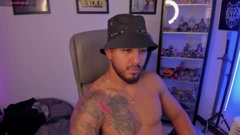 Snapshot of luck_spartans chatting on October 10, 4:46 pm Luck online show from October 10, 4:46 pm