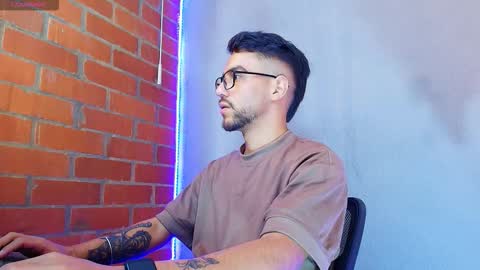 Snapshot of lucky_blessed chatting on October 10, 7:19 pm lucky_blessed online show from October 10, 7:19 pm