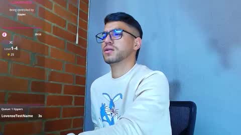 Snapshot of lucky_blessed chatting on October 12, 9:27 pm lucky_blessed online show from October 12, 9:27 pm