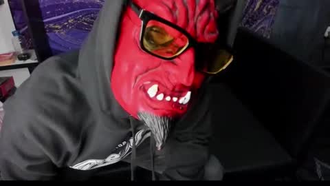 lucky_psychoguy69 online show from November 28, 6:15 pm