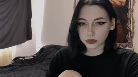 luckybastrad0677 online show from July 1, 1:31 pm