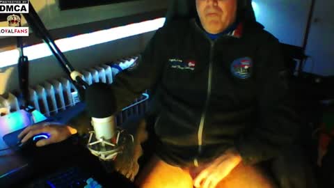        call me  Stefan online show from January 31, 10:10 pm