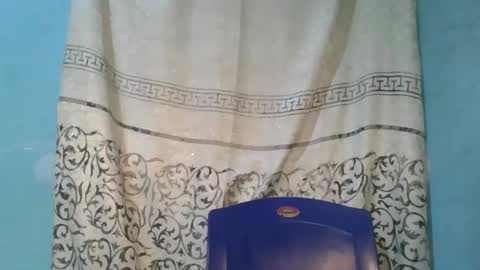 Gloria online show from April 3, 11:11 pm