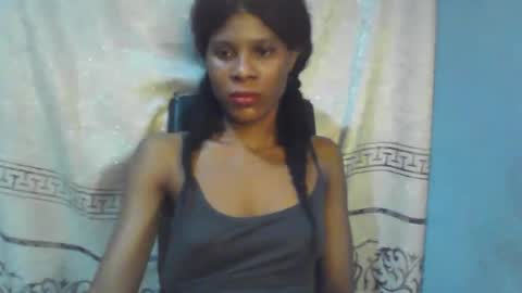 Snapshot of luckymadequeen chatting on September 13, 9:17 pm Gloria online show from September 13, 9:17 pm