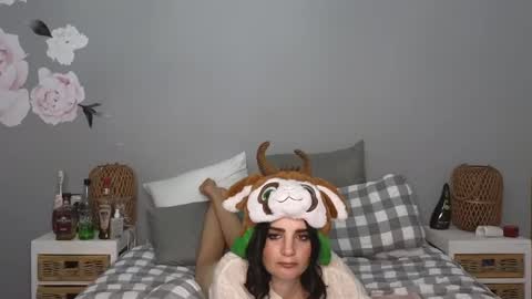 Lucy online show from May 9, 10:49 pm