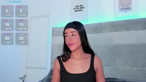 Snapshot of lucy_ev chatting on October 21, 2:27 am Lucy online show from October 21, 2:27 am
