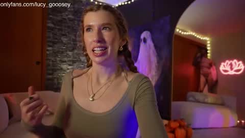 Lucy. online show from November 4, 2:02 am