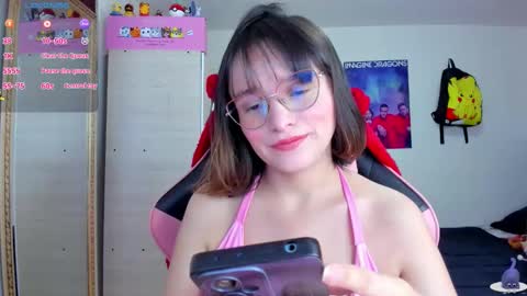 Snapshot of lucy_hess_ chatting on September 12, 7:05 pm Lucy online show from September 12, 7:05 pm