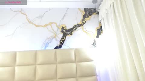 Lucy online show from November 19, 12:26 pm