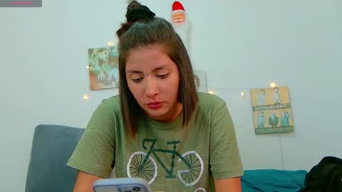 Lucy online show from November 24, 1:48 am