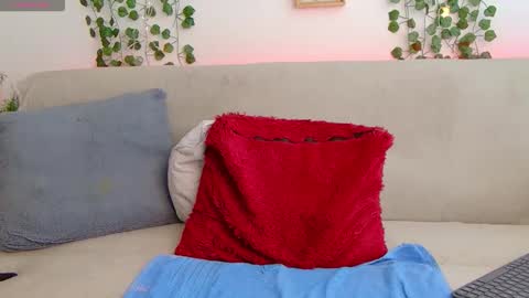 Lucy online show from February 2, 5:09 pm