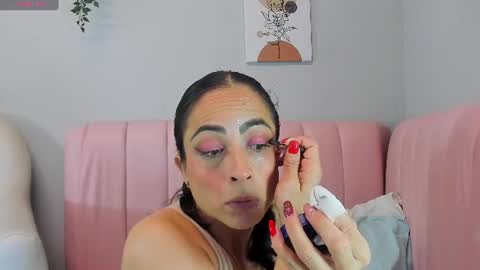 lucycarterr online show from July 5, 4:04 am