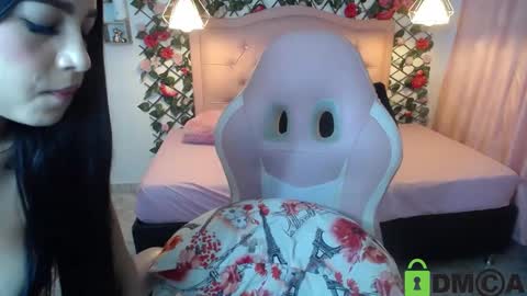 Snapshot of lucycute_1 chatting on February 6, 4:36 pm Lucy Cute online show from February 6, 4:36 pm