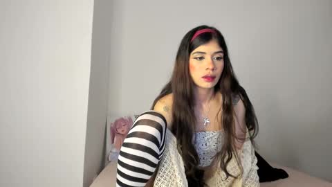 lucyportman online show from March 10, 9:57 am