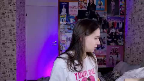 Lucy Rose online show from November 24, 4:44 am