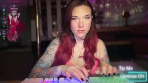 Luubeam             INSTA luubeammm TWITTER lunaisreallycu1 online show from March 31, 1:50 am