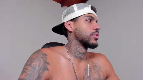 Luigi Vitale online show from November 30, 7:15 am