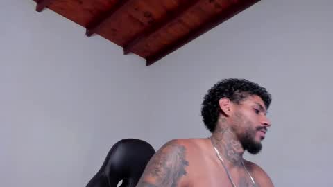 Luigi Vitale online show from March 20, 2:05 am