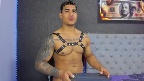 Luigi Independent model online show from September 17, 2:37 am