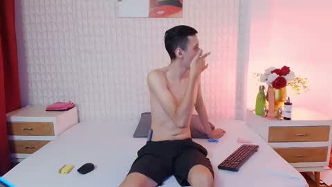 luigimarchetti online show from November 9, 8:00 pm