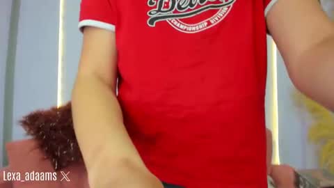 Snapshot of luisa_hollmes chatting on January 26, 5:02 am luisa_hollmes online show from January 26, 5:02 am