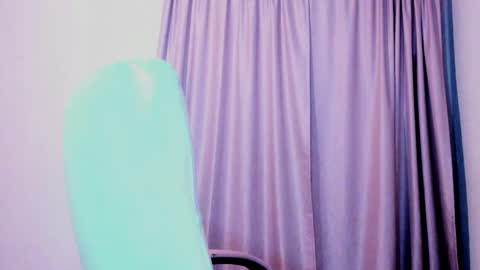 Luisa Diaz online show from April 18, 5:31 am