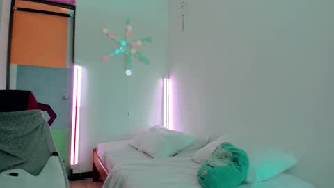 Snapshot of luisfernikesportboy chatting on October 18, 4:44 pm Luis Fer PVT IS OPEN online show from October 18, 4:44 pm
