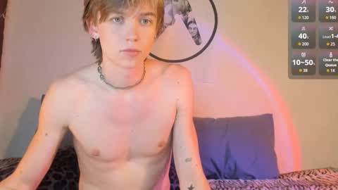 Snapshot of luka_marrant chatting on October 26, 8:19 pm aphex twink online show from October 26, 8:19 pm