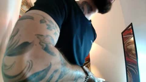 LUKE online show from April 22, 1:18 pm