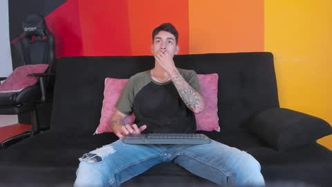 Luke online show from October 18, 8:57 pm