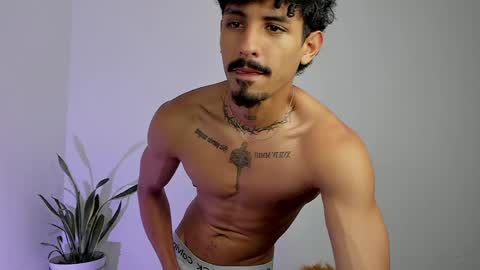 Luke Taylor online show from March 19, 3:17 pm