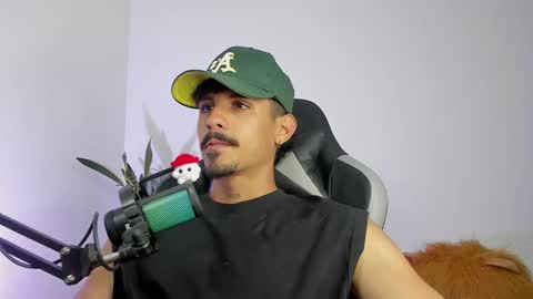 Luke Taylor online show from February 19, 11:42 am