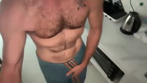 Snapshot of lukegunn22 chatting on January 18, 12:24 am MR. Luke Gunn online show from January 18, 12:24 am