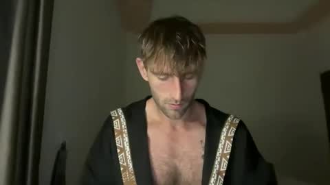 Snapshot of lukegunn22 chatting on October 4, 11:02 pm MR. Luke Gunn online show from October 4, 11:02 pm