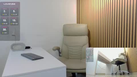 Snapshot of lulu_072 chatting on September 27, 12:52 am lulu online show from September 27, 12:52 am