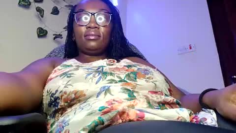 lulu_sparks1 online show from November 27, 6:54 am