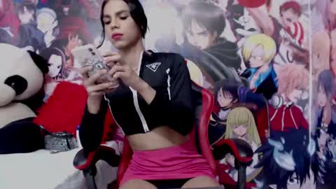 LULU online show from February 21, 6:44 pm