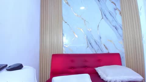 LULU online show from March 14, 7:40 pm