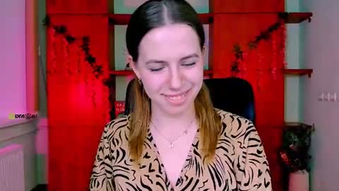 Sweet Lumi online show from June 24, 7:37 am