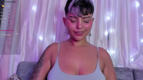 Snapshot of luna__cute chatting on January 27, 4:30 am Luna online show from January 27, 4:30 am