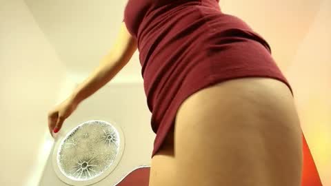 luna__velvet online show from February 20, 1:35 pm