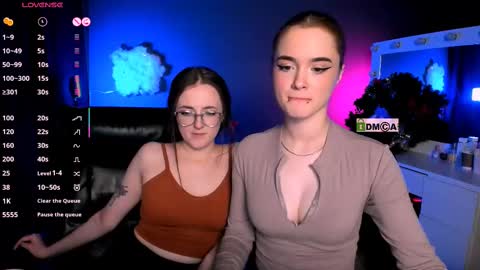 Snapshot of luna_berryy chatting on February 26, 5:24 am luna_berryy online show from February 26, 5:24 am