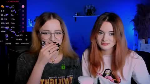 Snapshot of luna_berryy chatting on October 16, 7:46 pm luna_berryy online show from October 16, 7:46 pm