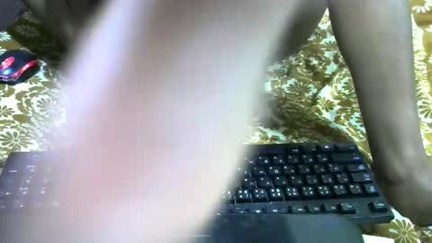 Laura online show from May 6, 4:40 am