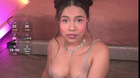 Lunita online show from April 8, 7:28 pm