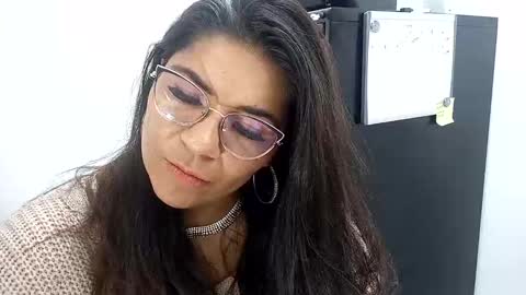 luna  online show from September 10, 2:40 pm