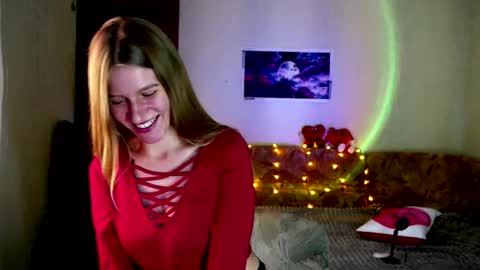 luna_evan online show from November 5, 10:17 am